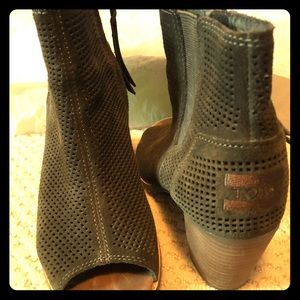 Toms Peep Toe Booties
